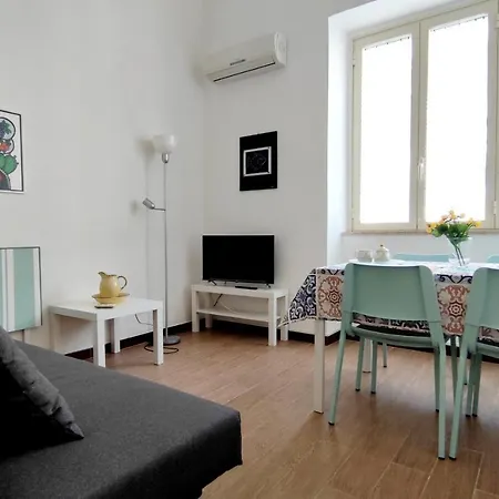 Casa San Crispino, Boccetta. *